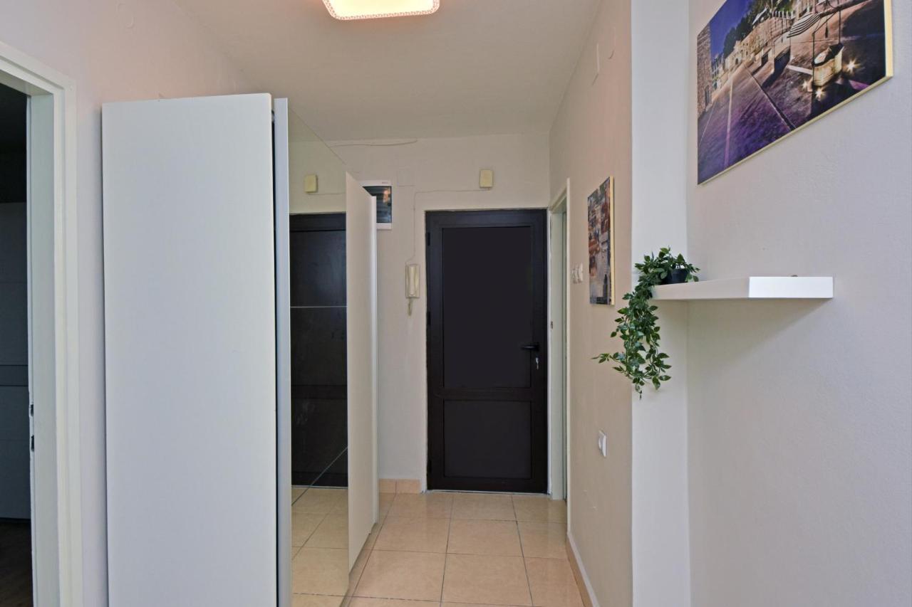 Appartement Two Bedroom Marinero